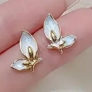 925 Post  Butterfly Pastel Acrylic Best Seller